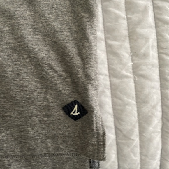 Sperry polo shirt size large grey excellent condition never worn - Picture 2 of 5